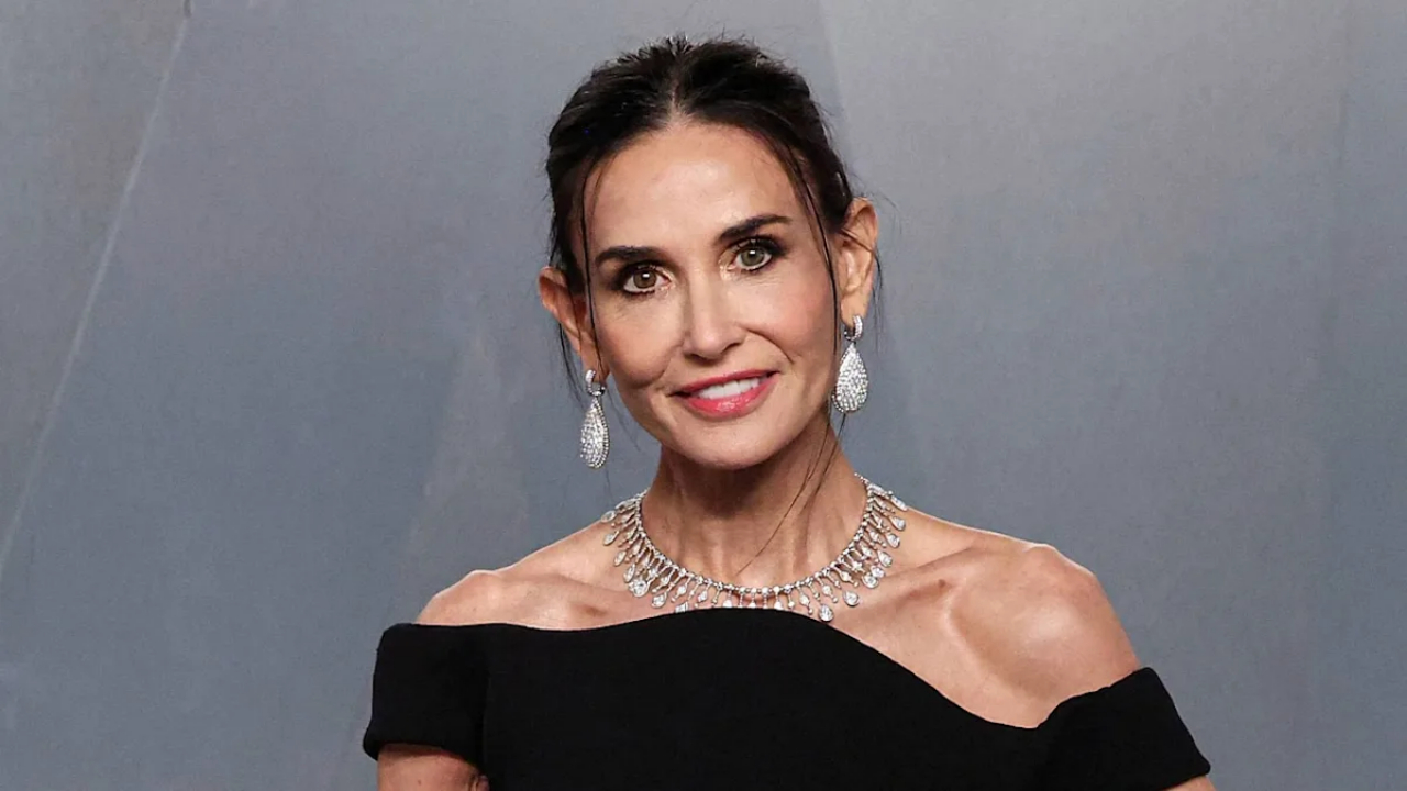 [Белая кошечка] станет «лицом» Dior