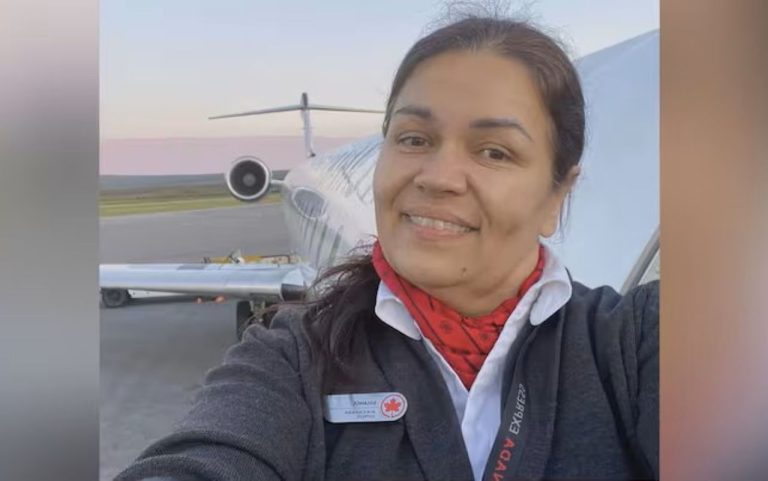 Авиапроисшествие в Ла-Гуардии: стюардессу выбросило из самолёта на 100 метров - она выжила