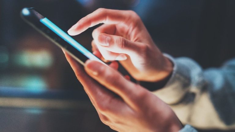 LMT, Tele2 и Bite Latvija обеспечат бесплатные звонки и SMS в пострадавших странах Ближнего Востока