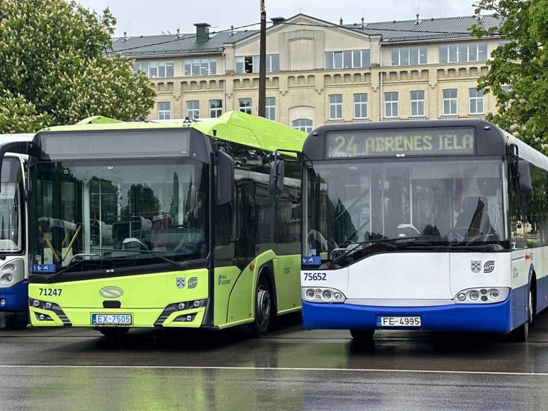 Важно для рижан: как будет работать транспорт и парковки на Пасху