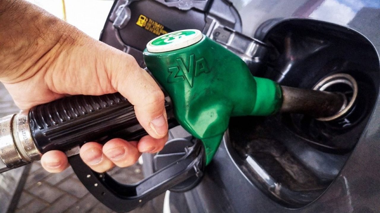 Конфликт на Ближнем Востоке уже отразился на цене топлива в Латвии