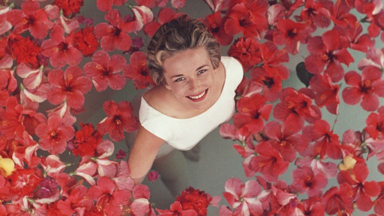 Любовный прогноз на 2026 год: кто окажется в эпицентре главных романтических событий?