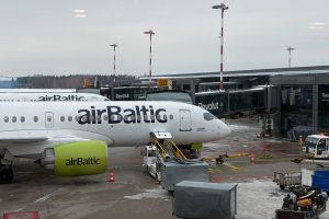 Посол не советует латвийцам пытаться самостоятельно выехать из Израиля по суше