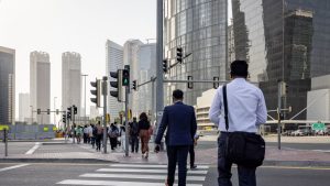 Посол не советует латвийцам пытаться самостоятельно выехать из Израиля по суше