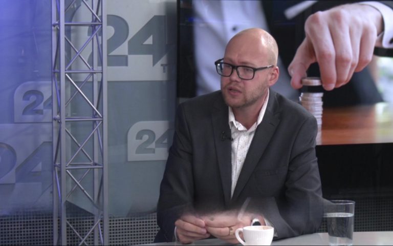 Почему цены на бензин и дизель растут, хотя топливо уже куплено заранее?