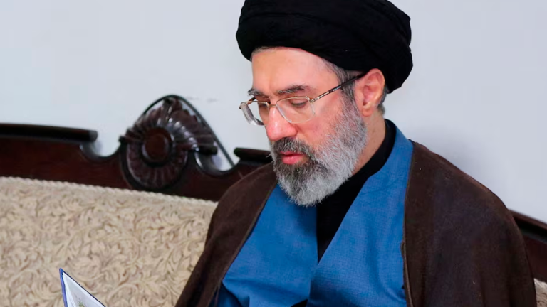 В Иране выбран новый верховный лидер, но имя пока не объявлено