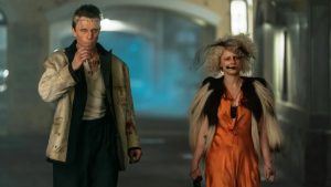 Кадр из фильма «The Bride!» — Кристиан Бейл в роли монстра Франкенштейна и Джесси Бакли в образе Невесты