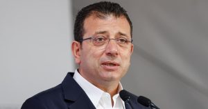 В Германии на жилые дома упали осколки метеорита