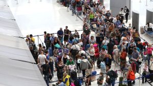 Министр Японии опоздала на 5 минут и публично извинилась перед всей страной