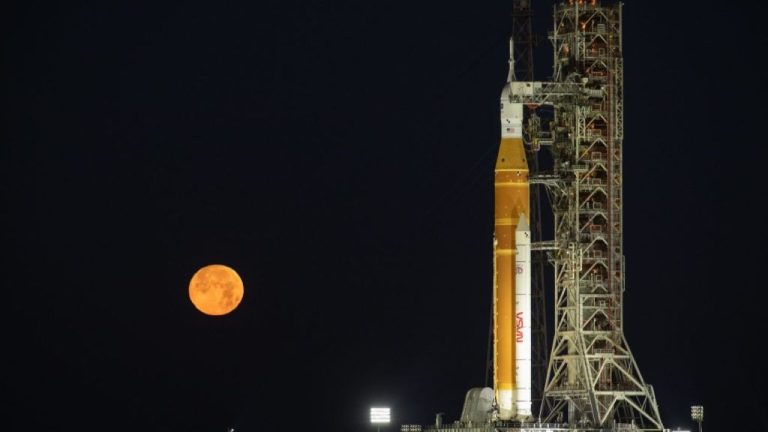 «Артемида-2»: NASA ведет обратный отсчет до старта к Луне
