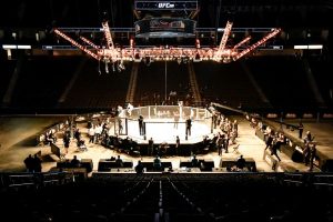 Предупреждение для аистов: женщина родила в воздухе во время рейса из Ямайки в Нью-Йорк.