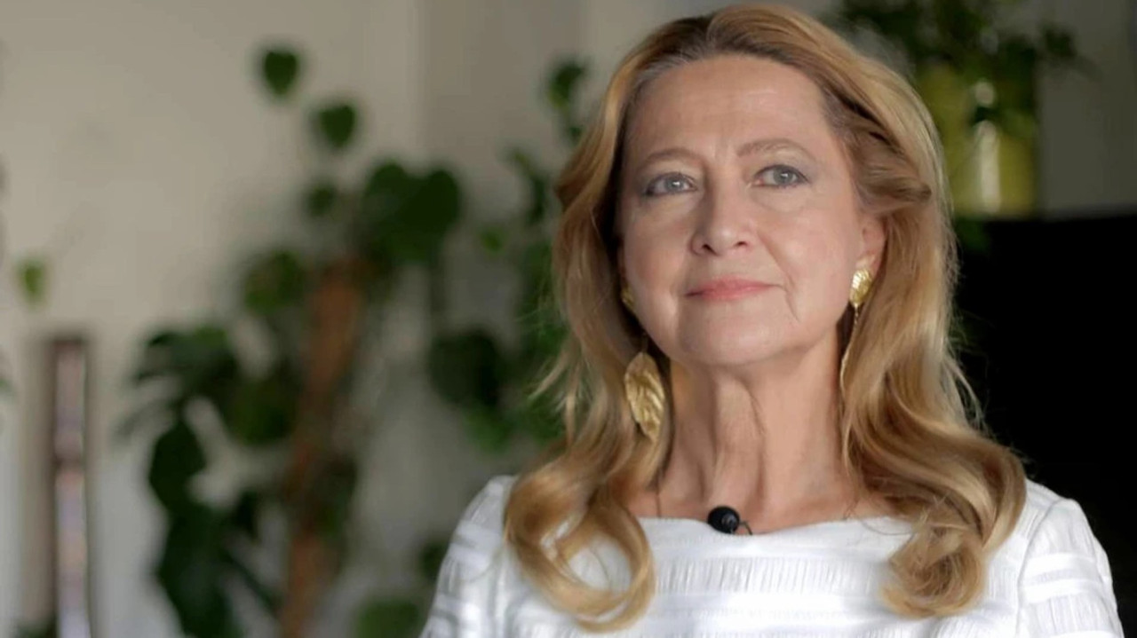 В Румынии разоружили сто полицейских