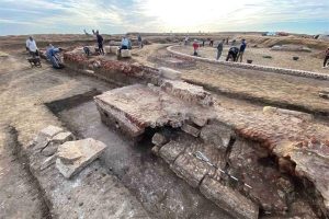 Европейские аэропорты не справились с внедрением биометрического контроля и заставляют пассажиров ждать проверки по три часа