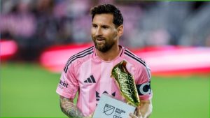 Самый титулованный латвийский фигурист Денис Васильев даст уникальное шоу и мастер-класс в Елгаве и Даугавпилсе