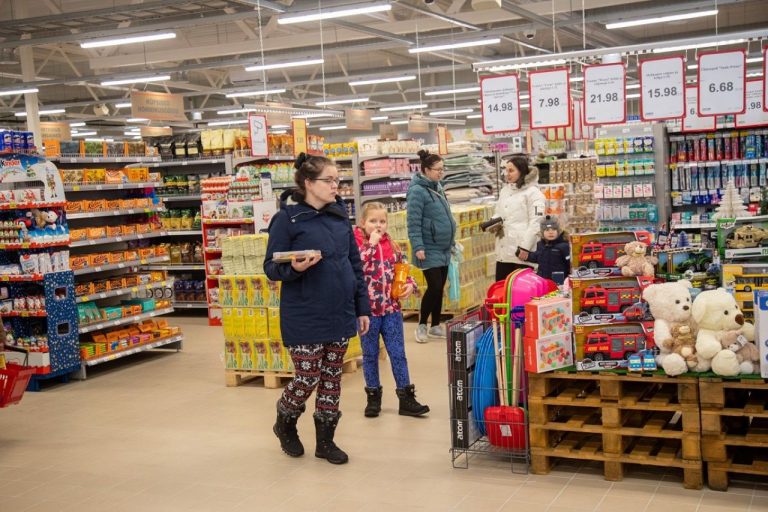 46% жителей Латвии назвали рост цен главной тревогой о будущем