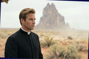 Вэл Килмер в образе священника в фильме «As Deep as the Grave» — цифрово воссозданный образ актёра