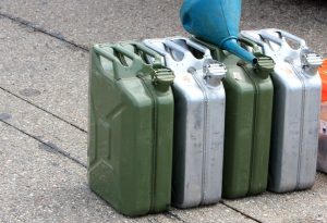 В Китае научились управлять роботом-собакой силой мысли