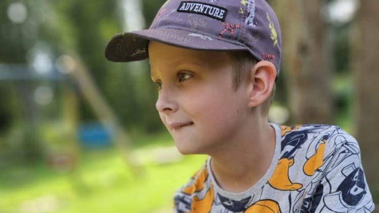 «Зеленая лампа»: на оплату важной терапии 9-летнему Динару не хватает не хватает 1643 евро