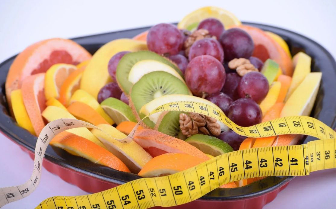 Ученые из Колорадо доказали, что фруктоза заставляет наш организм копить жир даже при дефиците калорий