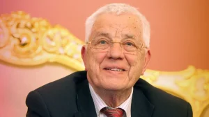 Инцидент в Талси: подросток после тренировки перепутал бутылки и выпил средство для прочистки труб