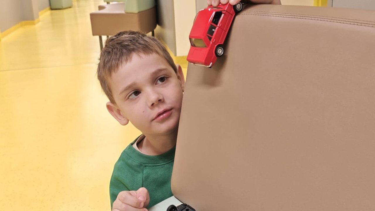 «Жду, когда он скажет: «Мама, я тебя люблю»: 6-летнему Акиму очень нужна помощь для оплаты АВА-терапии