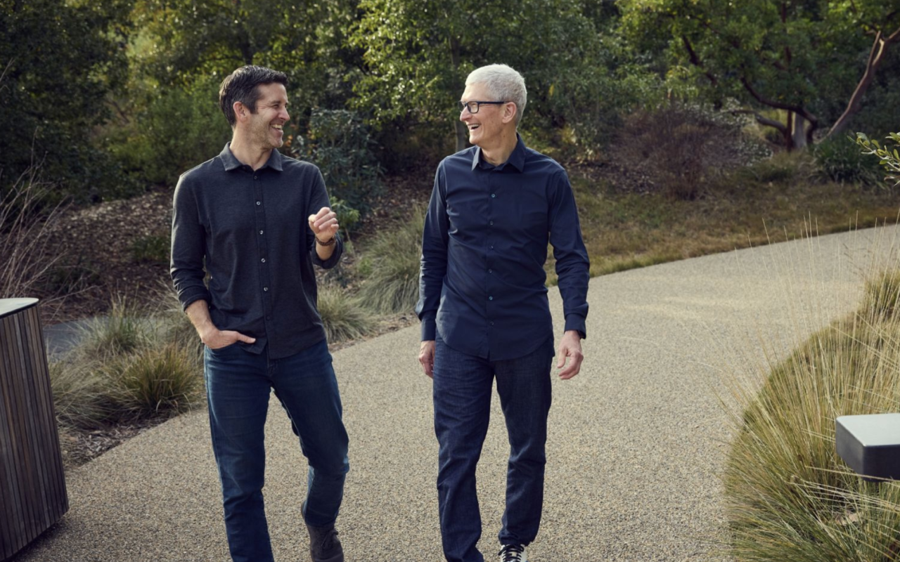 Тим Кук покидает пост генерального директора Apple, его преемником назначен Джон Тернус