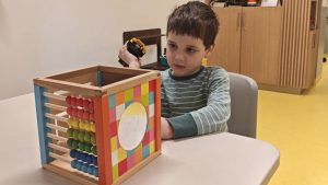 «Зеленая лампа»: помочь этому малышу - доброе дело в дни православной Пасхи