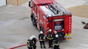 Япония под угрозой цунами: после землетрясения 7,4 ожидаются волны до 3 метров