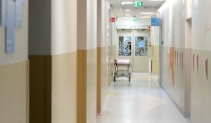 VIP-отдых за счет бюджета: расходы премьера Силини на аэропорты превысили 35 тысяч евро