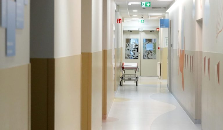 Смерть ребёнка в Детской клинической больнице: в суд ушло дело о перепутанных лекарствах