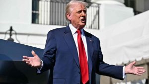 После стрельбы в США срочно усиливают охрану визита короля Карла III