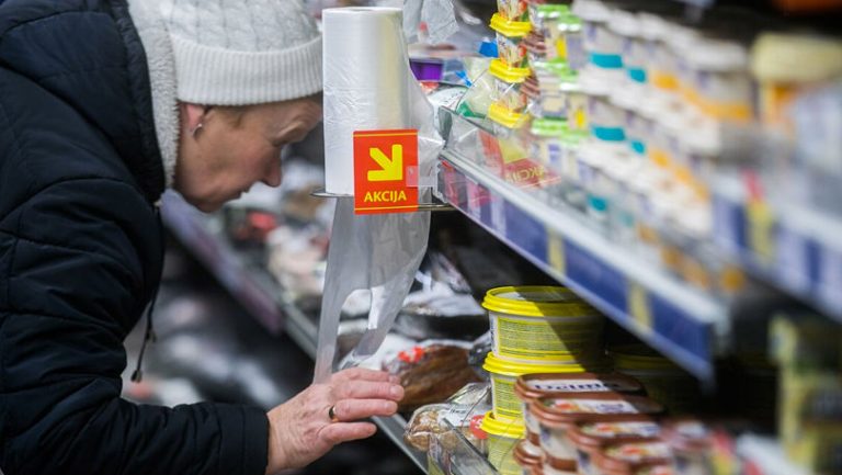 Почему ажиотажный спрос на продукты бьет по карману потребителей сильнее самой инфляции