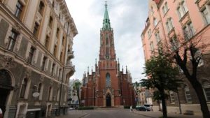 Министры сообщения стран Балтии в мае обсудят отказ от сезонного перевода часов