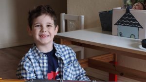 «Жду, когда он скажет: «Мама, я тебя люблю»: 6-летнему Акиму очень нужна помощь для оплаты АВА-терапии