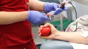 Новые правила у церкви Гертруды: когда водителям закроют проезд в центре Риги