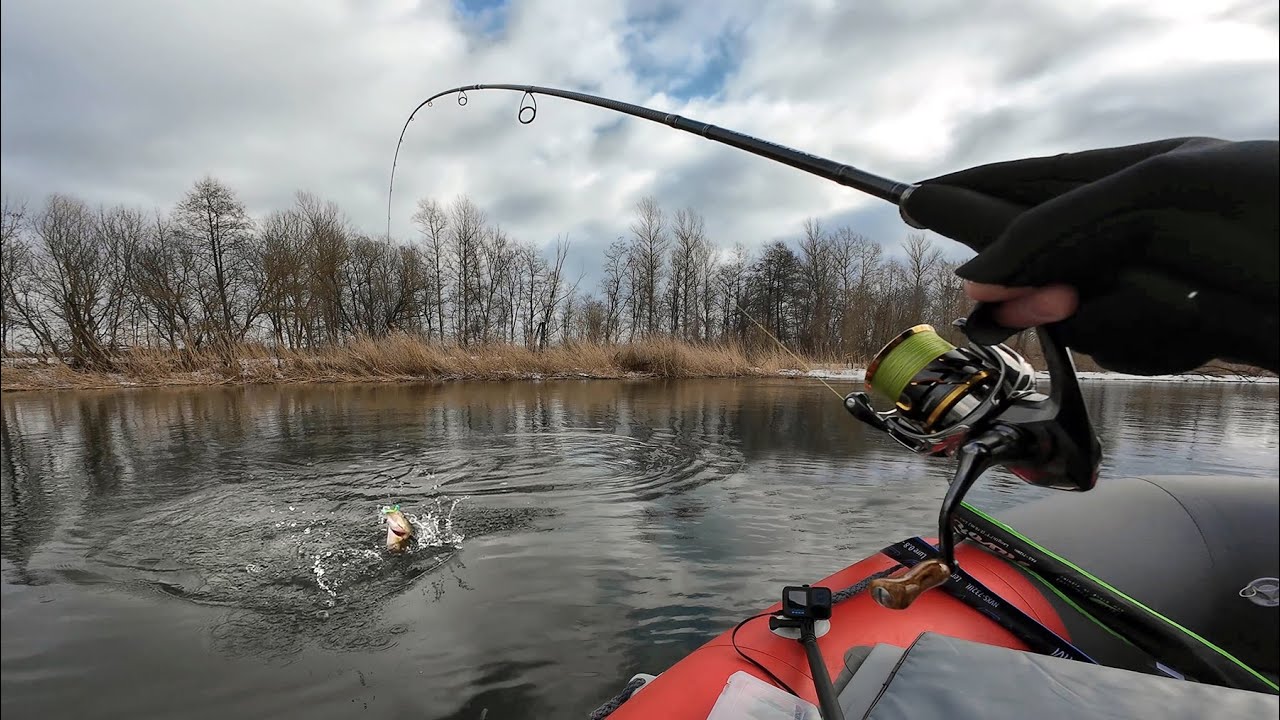 В Латвии с 1 мая официально открывается долгожданный сезон ловли щуки и рыбалки с лодок