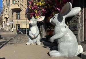 Надо идти: Красочные миры Роберта Руранса