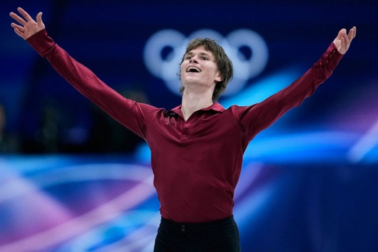 Самый титулованный латвийский фигурист Денис Васильев даст уникальное шоу и мастер-класс в Елгаве и Даугавпилсе