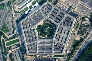 Пентагон в Вашингтоне, США, на фоне новостей об ультиматуме Трампа Ирану, апрель 2026