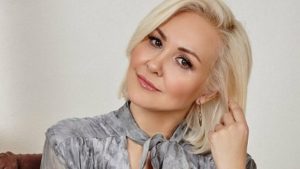 Коллекция кухонной находчивости: почему старая бутылка вина полезнее скалки