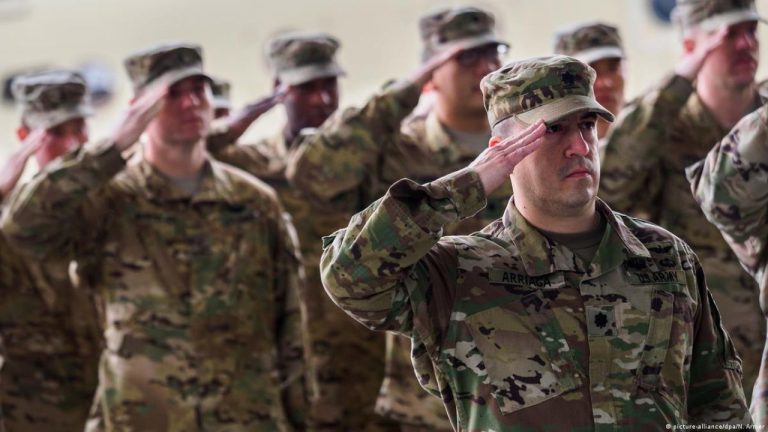 США выведут 5000 военных из Германии: решение принято на фоне резкой перепалки Трампа с Мерцем