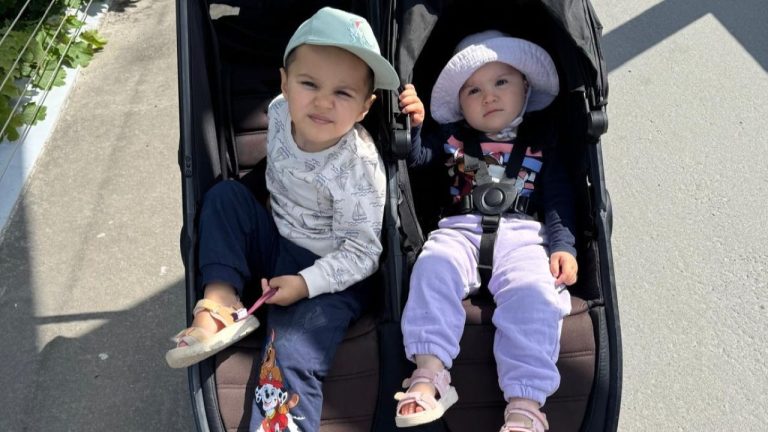 «Зеленая лампа»: 3-летнему Ясину нужна серьезная реабилитация. Мама просит помощи