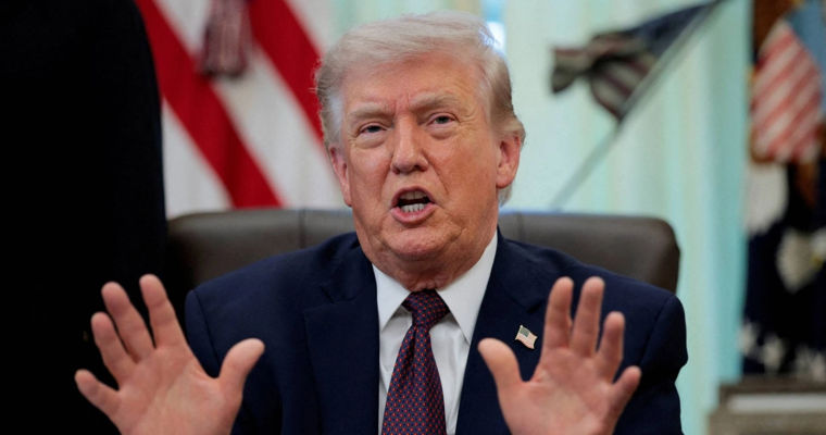 Дональд Трамп согласился подождать несколько дней ради мирного соглашения с Ираном