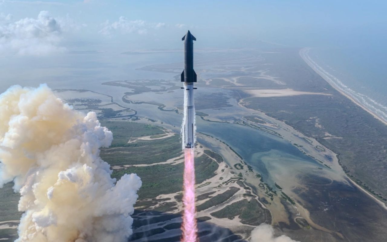 Starship V3 вышел в космос: SpaceX успешно провела тестовый полёт самой большой ракеты в истории