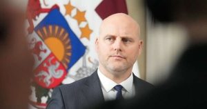В Латвии в воскресенье потеплеет до +23: синоптики предупреждают о грозах и высоком УФ-излучении