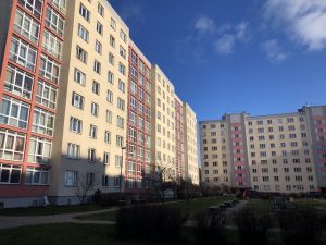 Латвийские магазины обязались честно снизить цены на продукты после урезания НДС