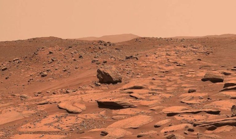 Марс мог быть «живым» дольше, чем думали: Curiosity нашёл следы древней обитаемой среды