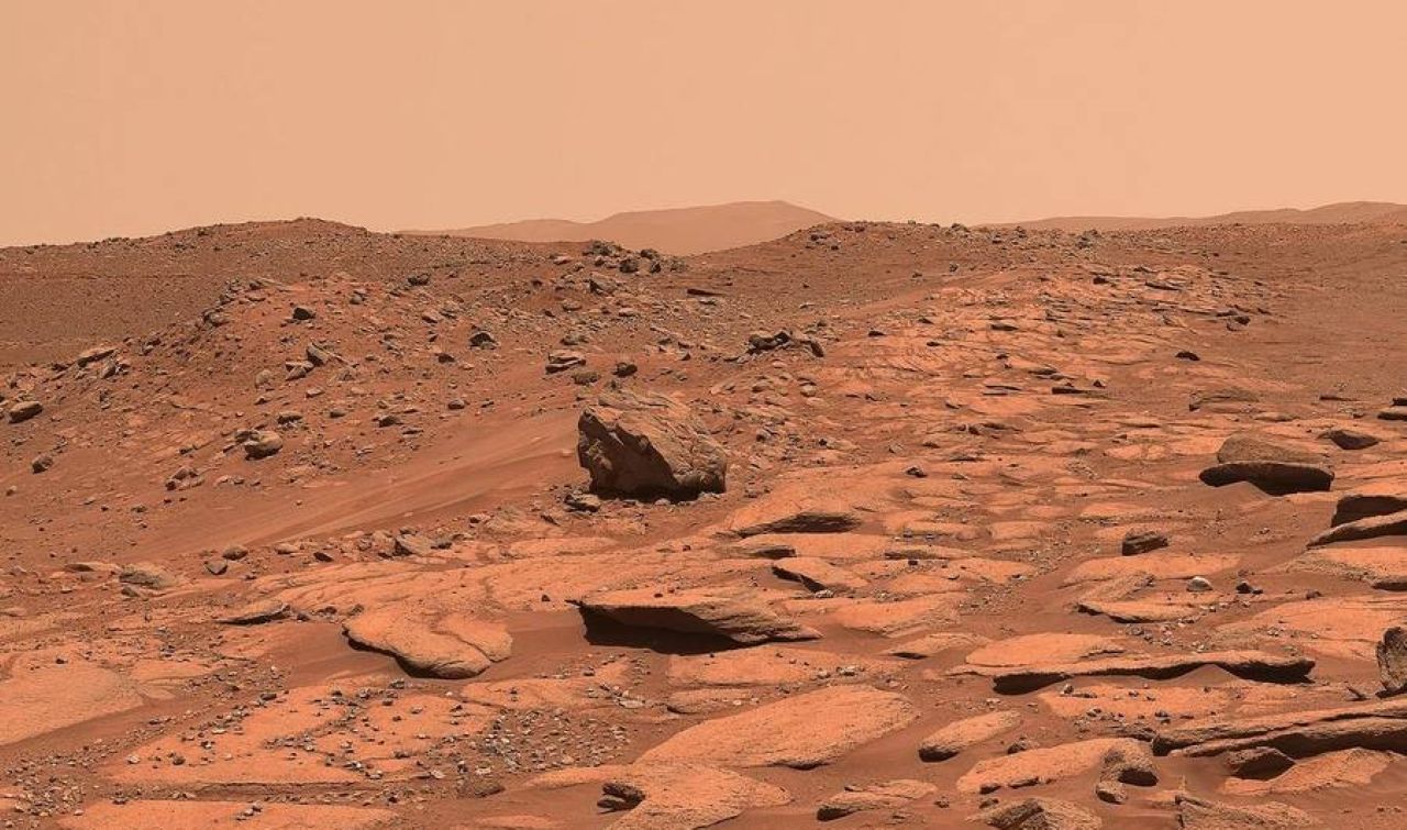Марс мог быть «живым» дольше, чем думали: Curiosity нашёл следы древней обитаемой среды