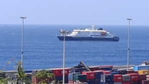 Круизный лайнер MV Hondius у берегов Кабо-Верде после вспышки хантавируса на борту