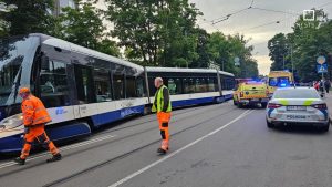 С 12:00 в Латвии объявлено оранжевое предупреждение: ливни, грозы, штормовой ветер и угроза торнадо
